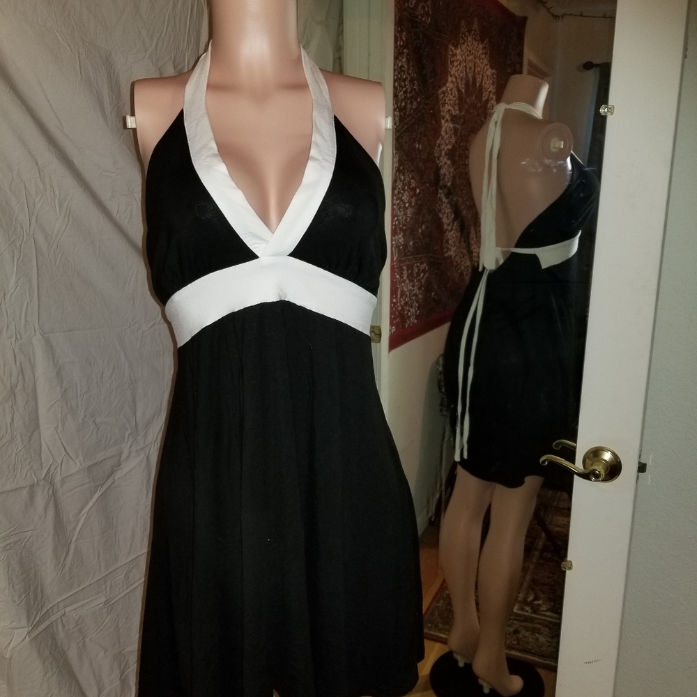 Black and white halter dress XL